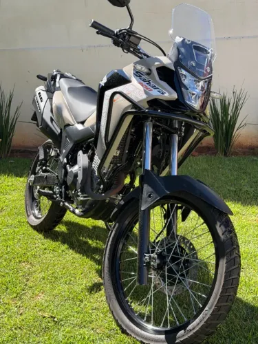 Honda Sahara Adventure - Só mil km rodados