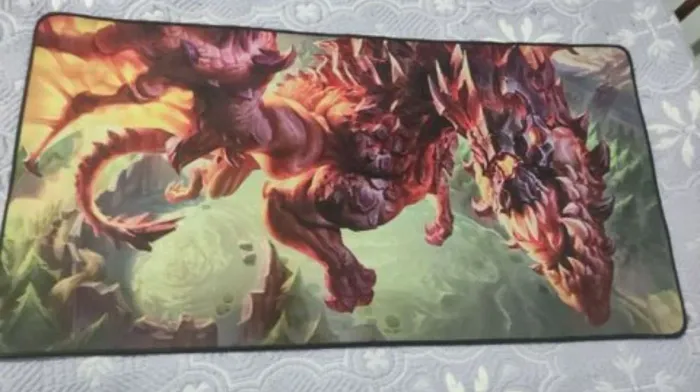 Mousepad gamer grande asa do dragão league of legends