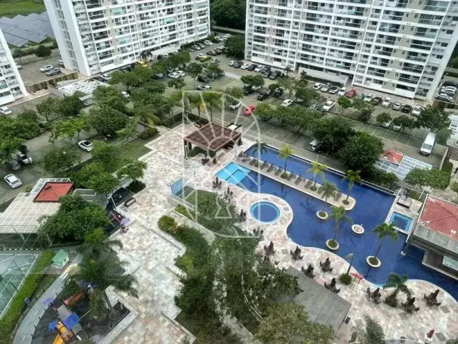 Cobertura Duplex para aluguel e venda; 230 m² com 4 quartos, Dependência completa, Piscina