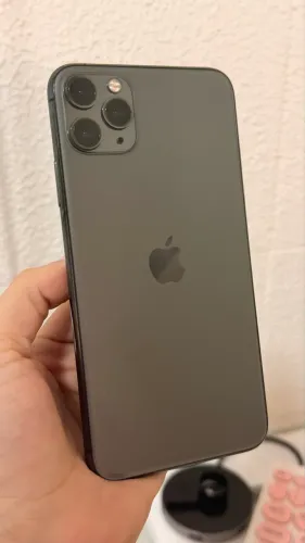 iPhone 11 Pro Max Semi Novo 100%