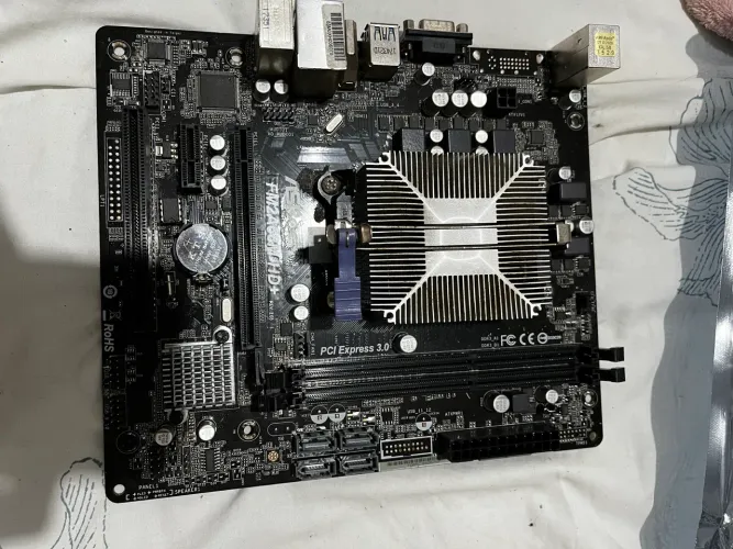 PLACA-MÃE ASROCK FM2A68M-HD+