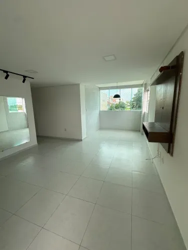 ALUGA-SE APARTAMENTO NO ALTIPLANO