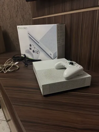 Xbox one S 1 Tb!