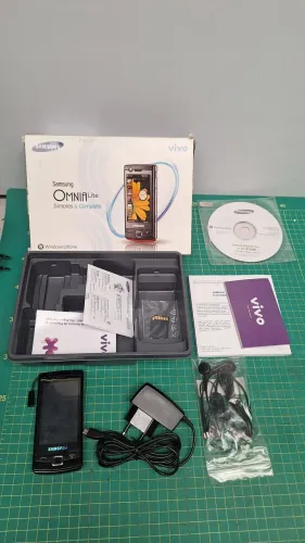Celular antigo Samsung omnia lite na caixa *leia*