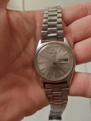 Relógio Seiko 5 automático funcionando 