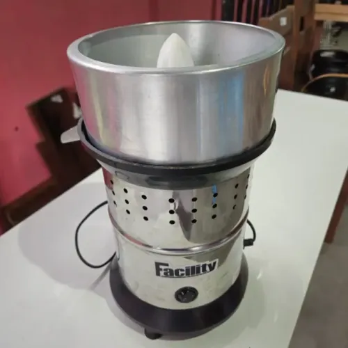 ESPREMEDOR FACILITY BIVOLT 700 W