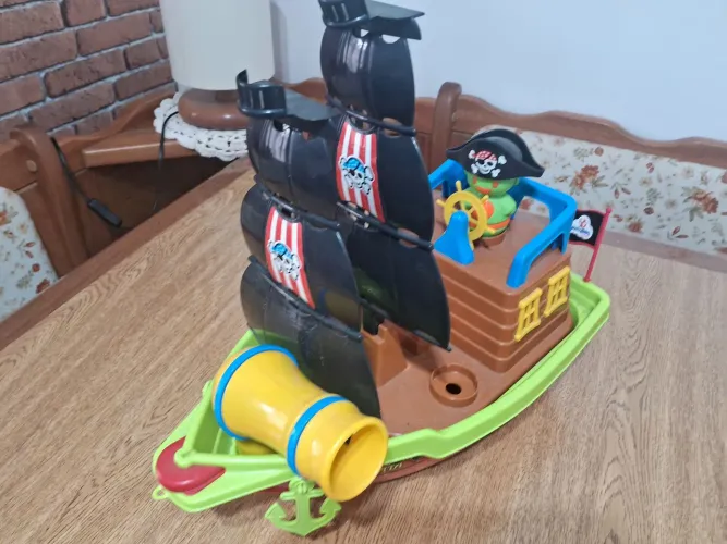 Brinquedo Barco Pirata Merco Toy