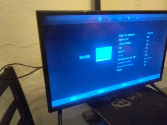 TV MULTILASER 24