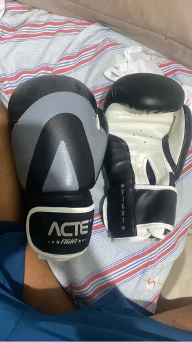Luva de Muay Thai