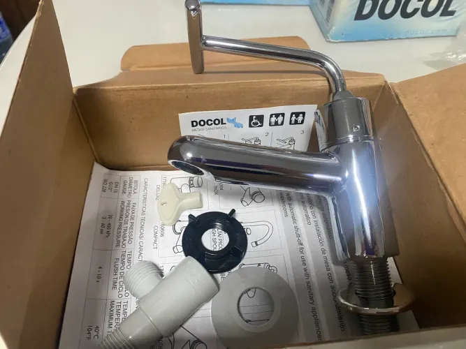 Torneira de Mesa para Lavatório Pressmatic Benefit Chrome da marca Docol