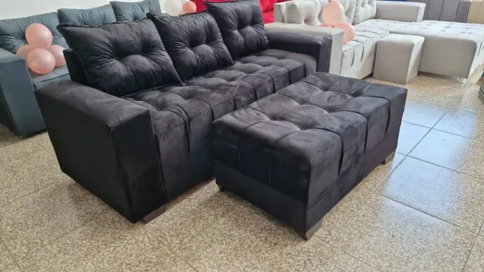 SOFA 3 LUGARES + PUFF EXTRA GRANDE