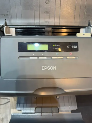 Scanner Epson WorkForce Pro GT-S50- Frente e verso automático - 25 paginas por minuto