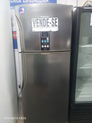 Geladeira Frost Free pequena