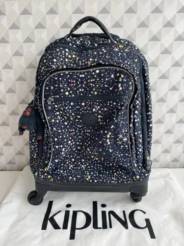 Mochila Kipling com rodinha (pouco usada) super nova