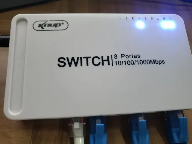 Switch 8 Portas Gigabit Rede 10/100/1000mbps Hub Rj45 Bivolt- Nova na caixa