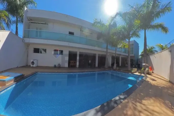 Sobrado de Alto Padrão no Jardim Campos Verdes Vista para Área de Preservação, Piscina e