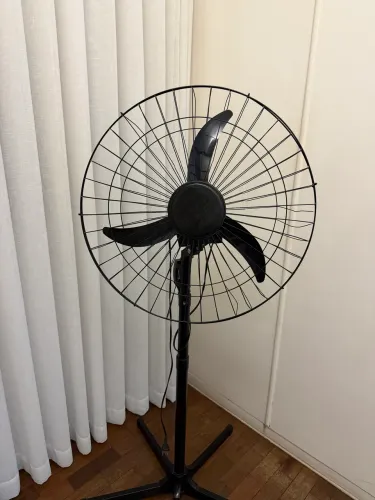 Ventilador Ventisol de coluna 60cm diâmetro
