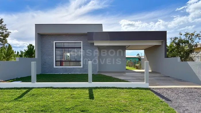 Casa nova com 3 dormitórios a 600 metros do mar na Rondinha