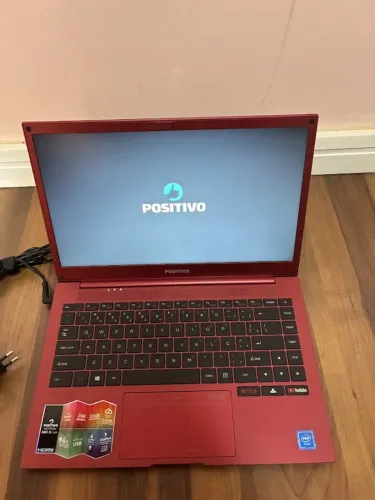 Notebook Positivo Motion Red 2GB 32GB, leve - Novo