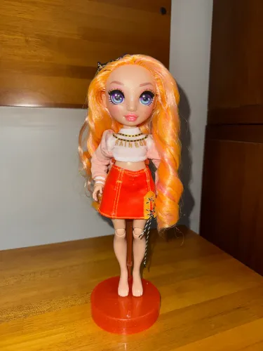 Boneca Rainbow High Poppy
