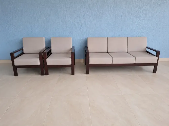 Conjunto de poltronas madeira maciça