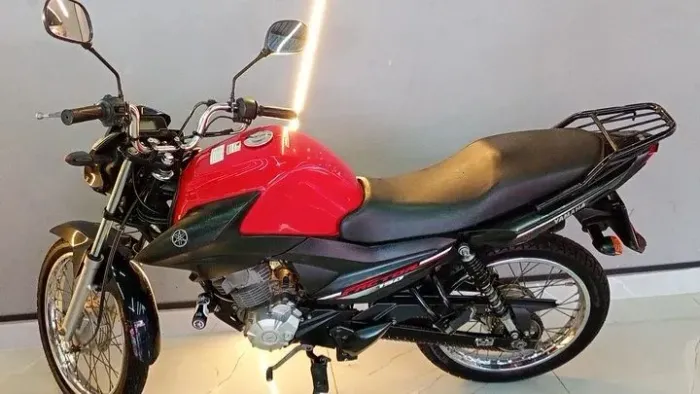 Vende se Yamaha factor