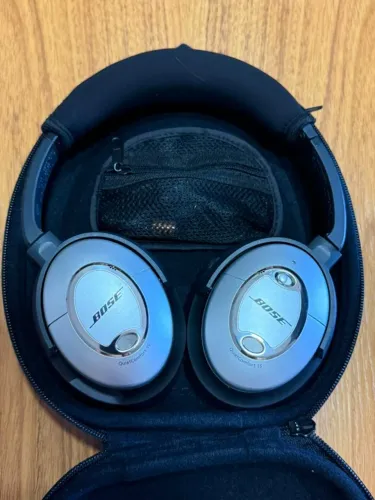 Fone Bose QuietComfort 15 (QC15) - Cancelamento de Ruído - Completo com Caixa