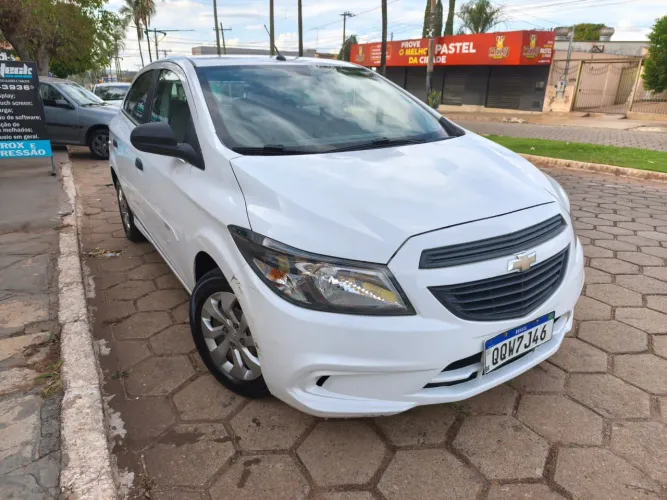 Chevrolet Onix JOY Hatch 1.0 8V Flex Mec. 4P 2019
