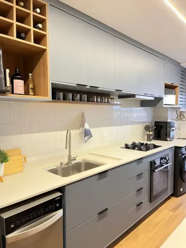 Apartamento para venda tem 80 metros quadrados com 3 quartos