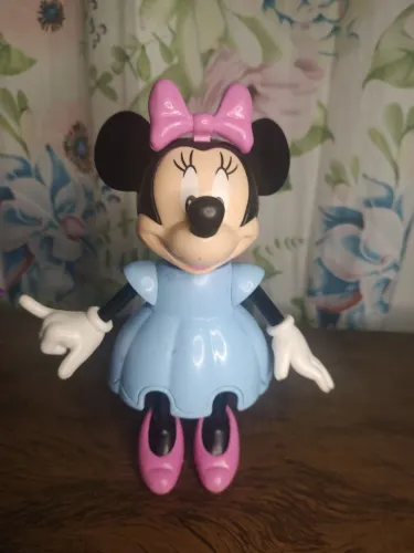 Boneca Minnie Vamos Brincar (pequena avaria perto do laço)