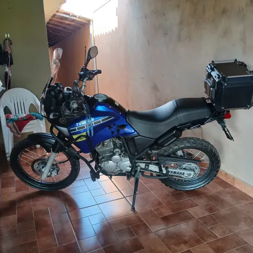 Tenere 250c