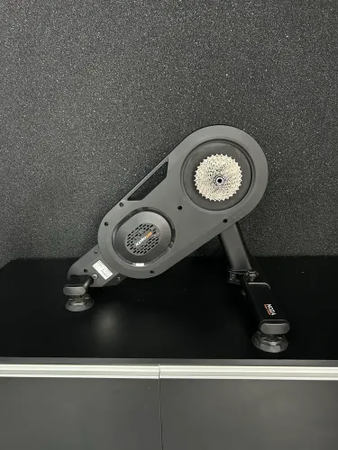 Rolo Xplova Noza V Smart Trainer Direct Drive - Impecável