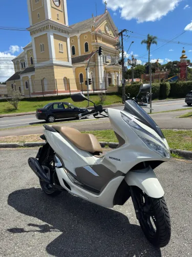 Pcx dlx 2019