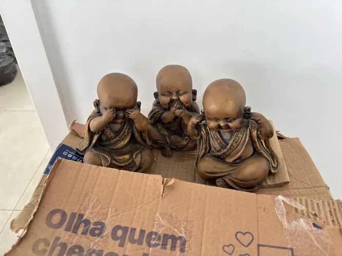 3 Budinhas em gesso