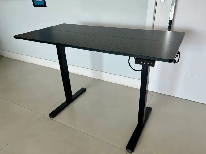 Mesa Escritório / Gamer Elétrica com Regulagem de Altura Ajustável