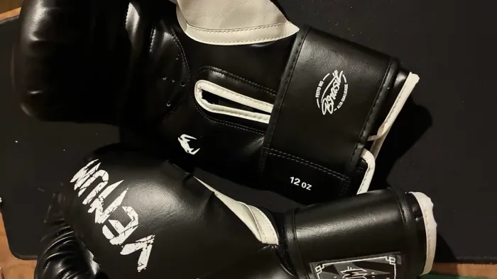 Luva de Boxe Venum + Bandagem + Protetor Bucal - Nunca Usados