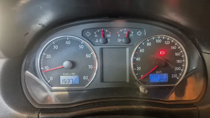 Volkswagen Polo Sedan 1.6 MI Total Flex 8V 4P 2011