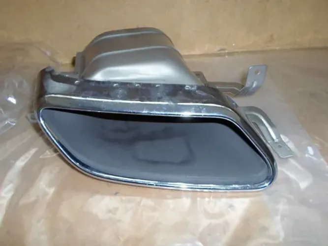 Ponteira Esquerda Volvo S60 V60 2019 2020 2021 Prata
