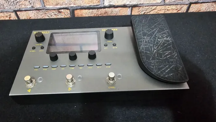 Pedaleira de Guitarra Sonicake Matribox 2