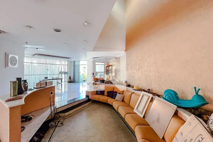 Casa à Venda - Vila Carrão, 5 Quartos, 670 m2