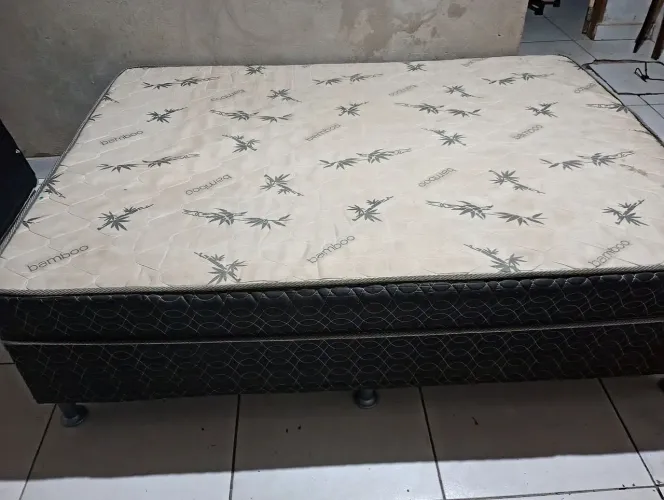 Cama box casal