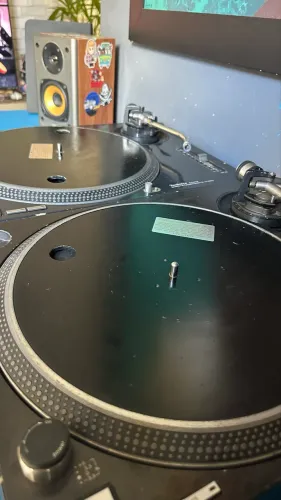 Toca Discos Technics SL1210 MKII