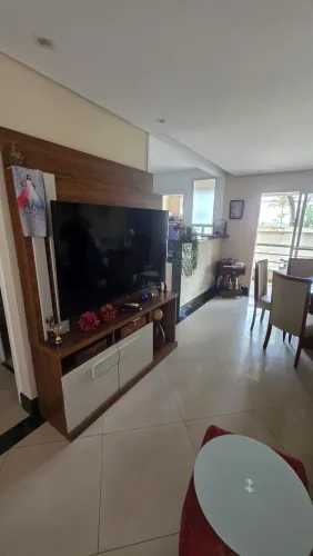 Vendo excelente casa em condomínio fechado no Cabral 