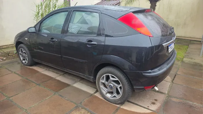 Ford Focus 1.6 S/se/se Plus Flex 8v/16v 5P 2009