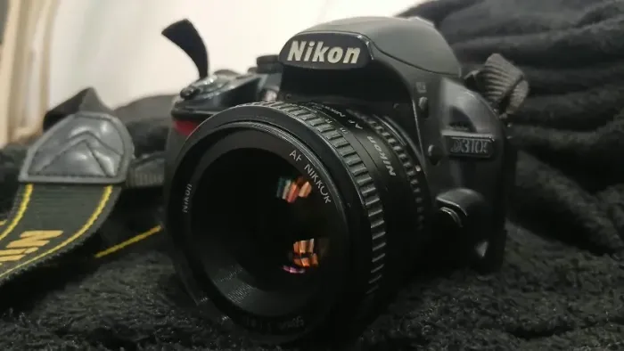 CAMERA NIKON DSLR D3100