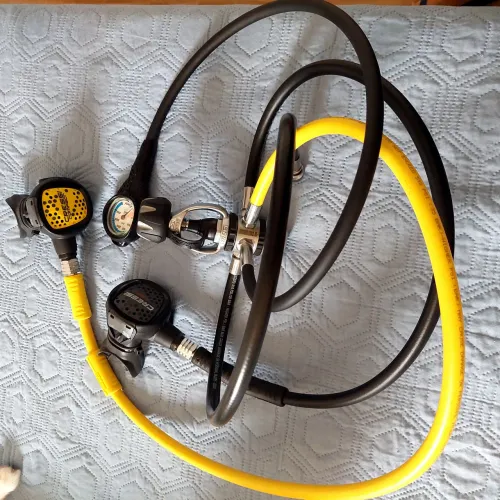Conjunto de regulador de mergulho, com bolsa original