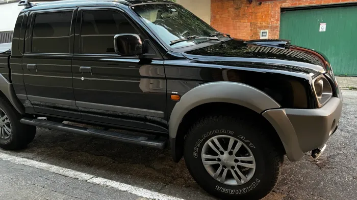 Mitsubishi L200 Outdoor HPE 2.5 4X4 CD T.dies. Mec. 2010