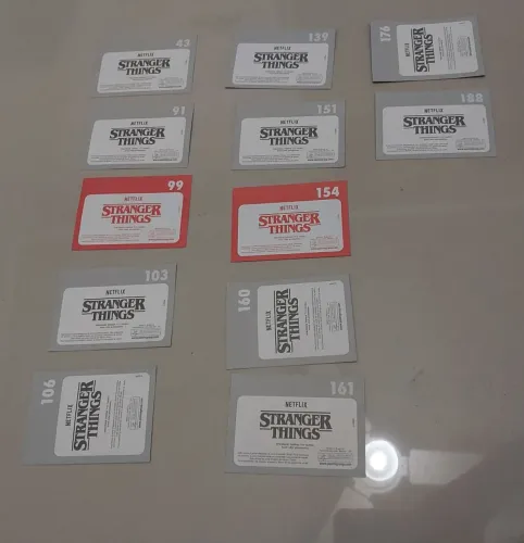 Figuras álbum Stranger Things 