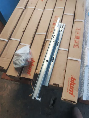 Corrediças invisível Blum 40cm