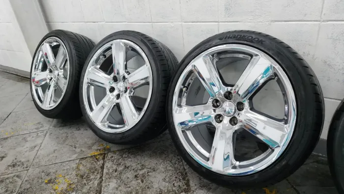 VENDO RODAS CROMADAS ARO 18